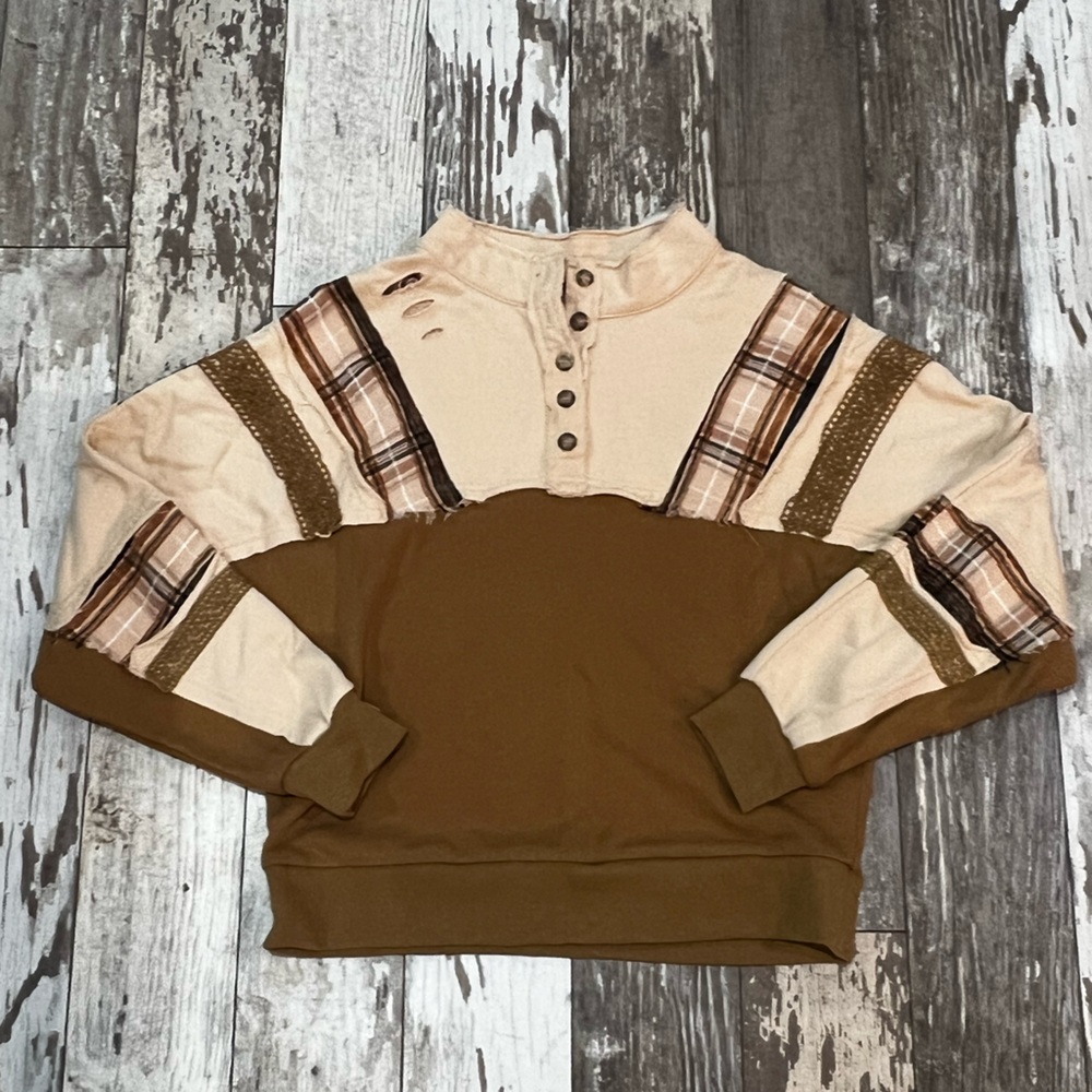 Miss Me Cream And Brown Pieces Henley Pullover Top women’s XS